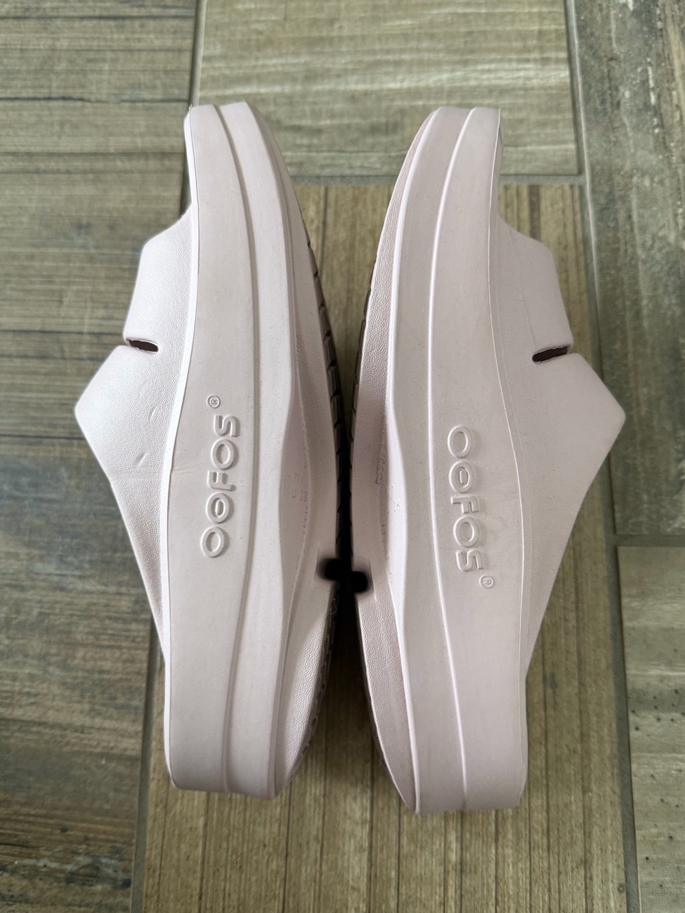 OOFOS OOMEGA OOAHH Slide Women’s size 7 - Picture 7 of 10